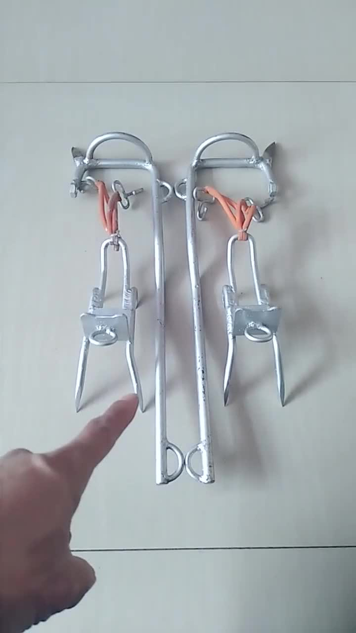 农村大叔自制的爬树神器有相中的吗
