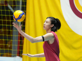 二传不稳主攻拉胯，王媛媛进攻出色但拦网下滑！加拉塔萨雷再输球