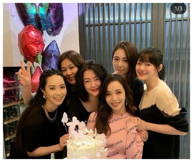 姐妹情深侯佩岑开趴庆祝生日小s站c位太抢镜