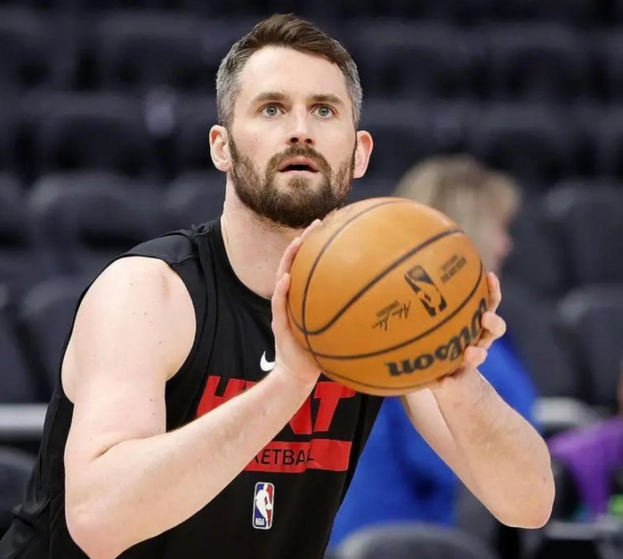 乐福加盟骑士队牺牲很多,无论是数据还是荣耀,夺冠后也值得了|乐福