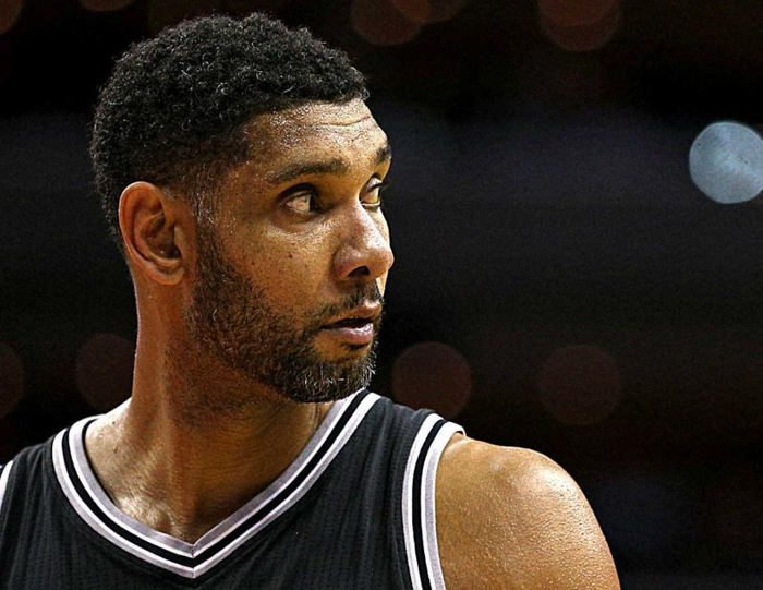 大学时期邓肯就被叫做"飞天魔鬼",nba出道就是巅峰的超级巨星|邓肯