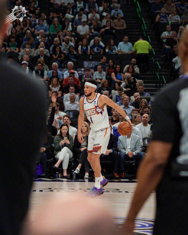 独行侠东欧狂砍70分击败太阳重回西部第六布克358杜兰特235