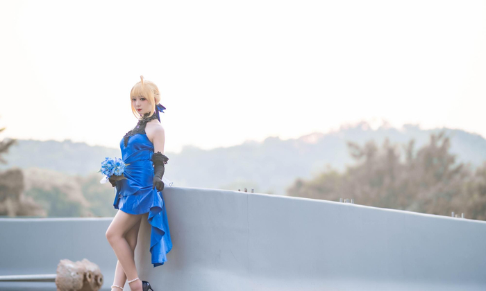 《Fate/Grand Order》cos:骑士王最美的样子是卸下盔甲穿上晚礼