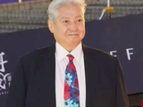 76岁洪金宝走红毯被指暴瘦，儿子回应