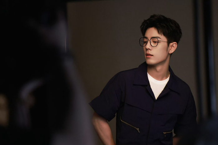 肖战一组照片五种风格,解锁多重风格,多元化形象,表现力满分__财经