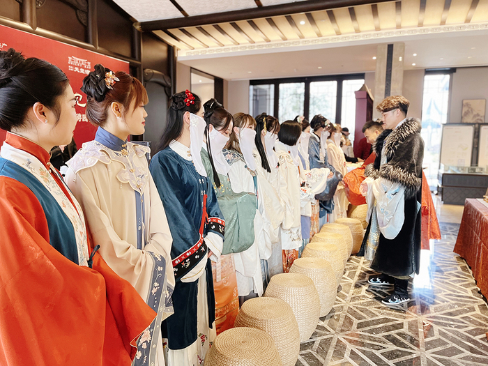 月老之手：爱情牵线艺术的发展