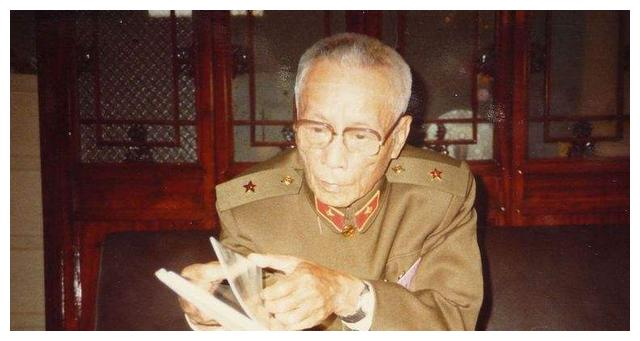 他在四野从不领兵打仗，却被授开国中将，林总赞他一人能当十万兵