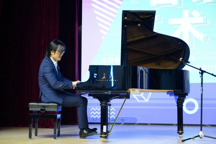 还有彩蛋……|李玮捷|开演|钢琴_新浪新闻