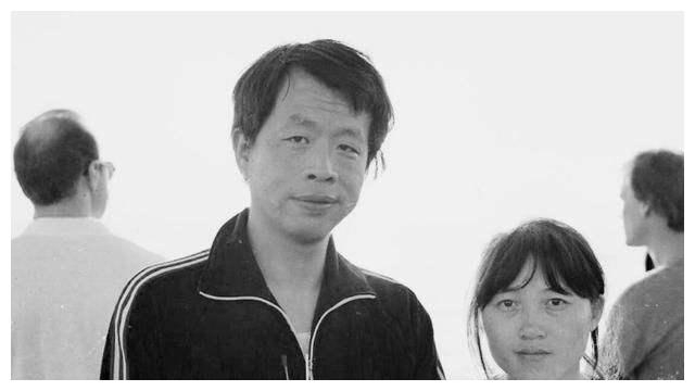 王小波和李银河:异地情侣,有哪些话题可聊,如何维系感情?