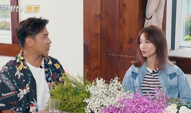 欧弟带妻子参加《婆婆和妈妈》,现场唱他的歌曲,网友:爷青回!