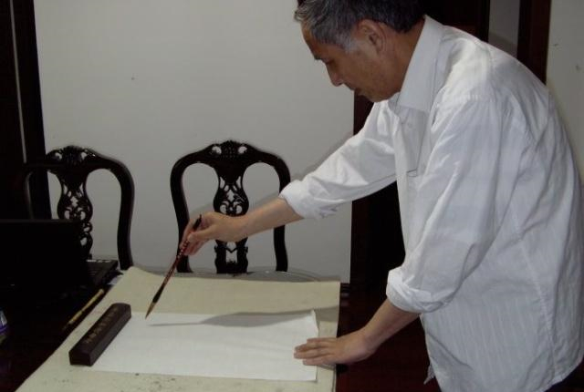 搞清这3个悬肘问题,让“悬肘”迎刃而解!|中国|腕部|书法|姿势|力量_新浪新闻