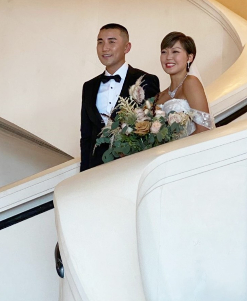 TVB艺人洪永城结婚，宣布老婆梁诺妍怀孕4个月|求婚|两人|喜讯|走过烽火大地|单恋双城_新浪娱乐_新浪新闻