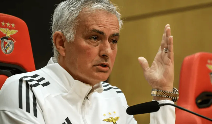 大反转！穆帅突爆争议发言！矛头直指皇马，球迷：这次支持他