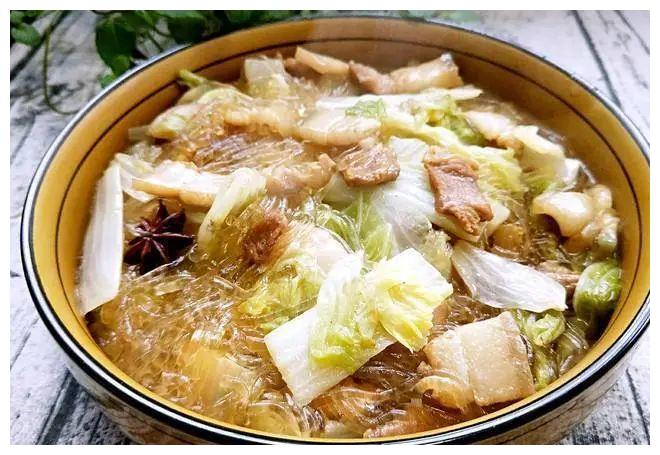 北方常说“整俩硬菜”，到底什么是硬菜？是有多硬啊