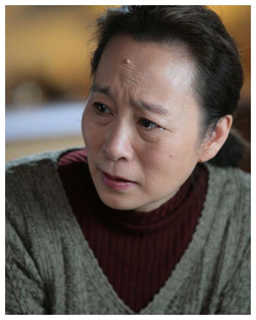 奚美娟离婚后,独自抚养儿子至今未嫁,前夫与王之夏再婚很幸福