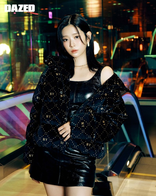 韩国女艺人金敏珠最新杂志写真曝光|金敏珠|杂志|韩国女艺人_新浪新闻