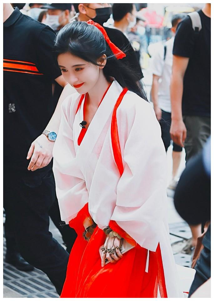 鞠婧祎cos紫霞仙子仙气飘飘