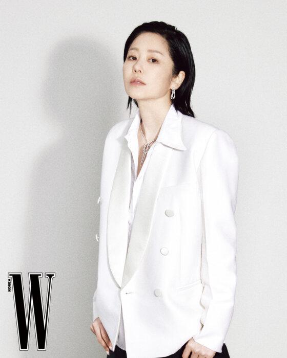 韩国女艺人高贤贞拍珠宝品牌宣传照