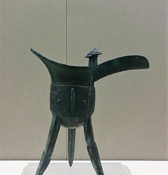 青铜“爵”,中国古代酒杯,各地博物馆的珍藏品