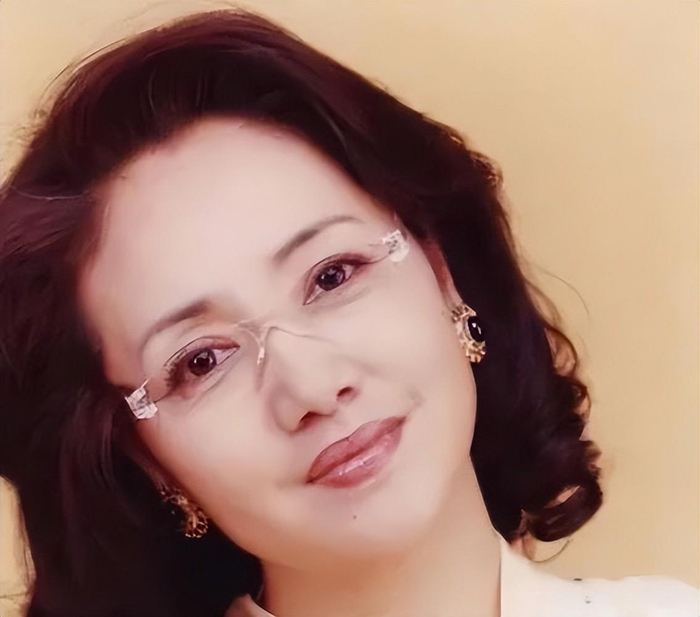 李幼斌的"消失",是娱乐圈的一种"悲哀"|李幼斌|张瑞琪|李小珂_新浪