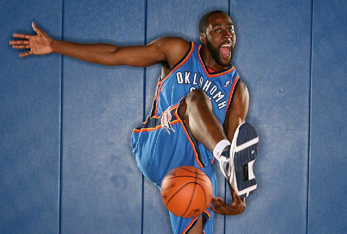 詹姆斯哈登组织后卫打法的演变及其对球队战术体系的影响