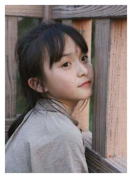 小芈月9岁了刘楚恬背书包上小学肉肉脸消失飘仙女气