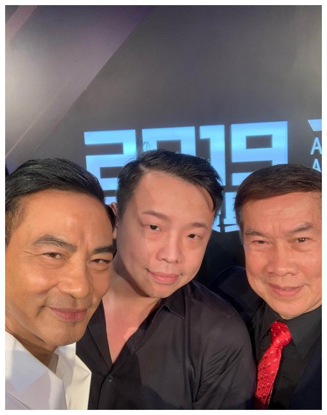 74岁白彪，曾三次出演郭靖，如今与妻子逍遥生活，让人十分羡慕