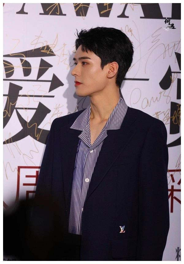 龚俊创4造型路透被说帅到让人移不开眼但这造型也太富贵了吧