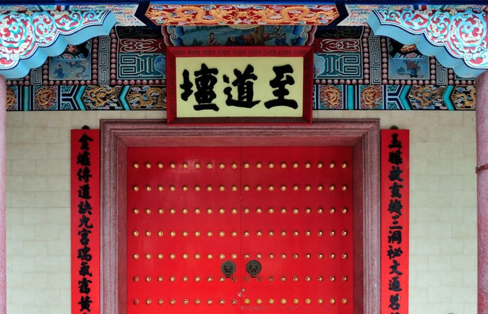 中国古代门装饰，隐含着传统古老而又深沉的文化