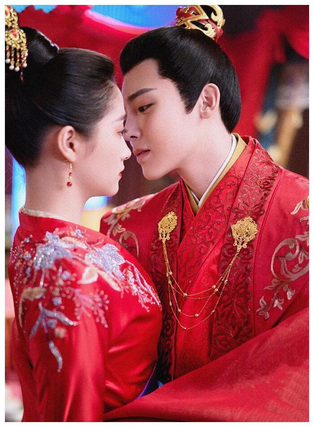 我就是这般女子关晓彤侯明昊美图分享伯爷看到婳婳秒变温柔