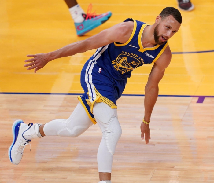 勇士队最新动态曝光库里训练状态火热新赛季有望再创辉煌