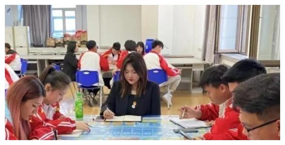 学生党必备：如何安全获取附近同学联系方式的小妙招