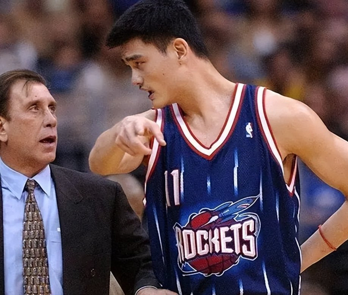 姚明职业生涯最大的遗憾就是未能夺取nba总冠军,可惜,本有机会|姚明