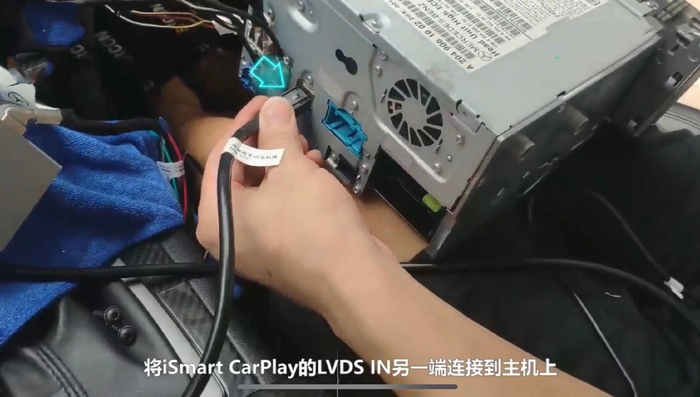 08年-11年奔驰c级升无线carplay无线hicar模块无损教程