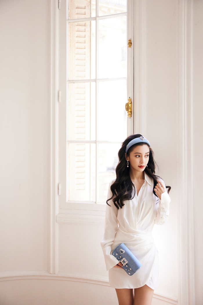 angelababy演绎七夕限定系列打造维维亚女孩专属的甜蜜臻品