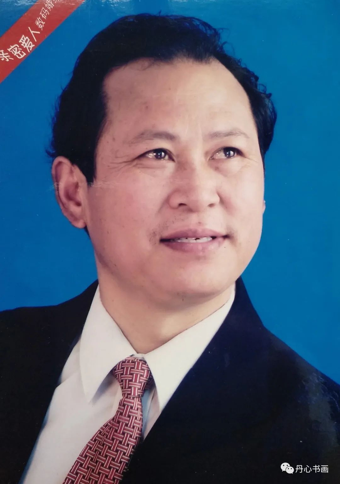 一,画家简介徐岩,1963年生于江苏省,祖籍山东,现为国家一级美术师