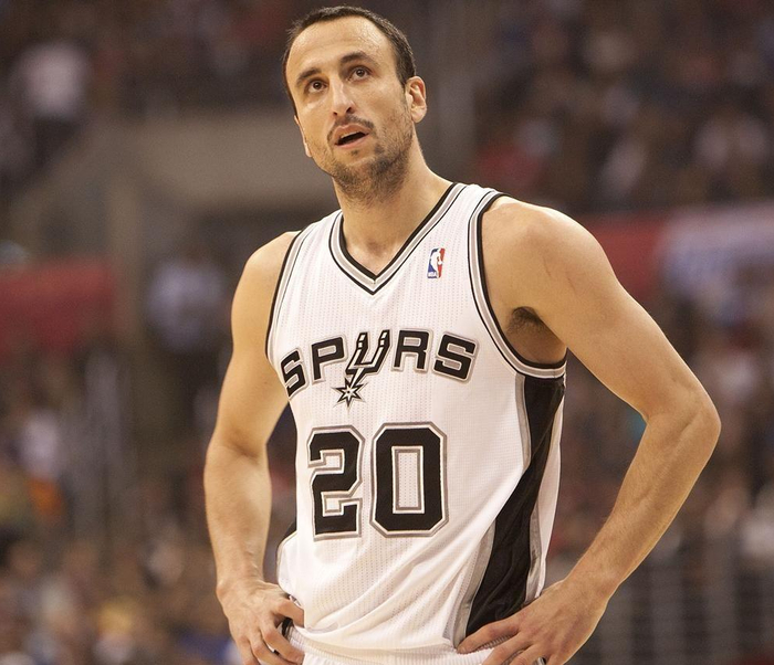 为何说吉诺比利在阿根廷的地位可以比肩球王马拉多纳?__财经头条