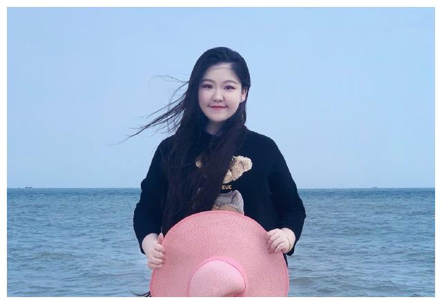 时隔11年谁还记得疯丫头中的糖糖因胖遭网曝如今美到认不出