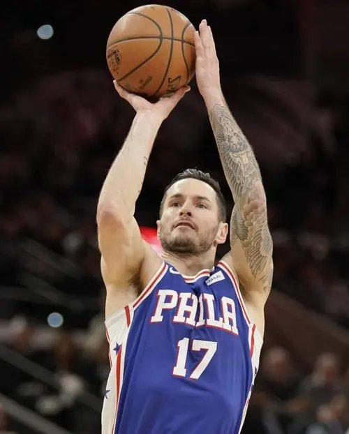 06年11号秀jj雷迪克,生涯12.8分,三分率41.5,优秀的三分射手