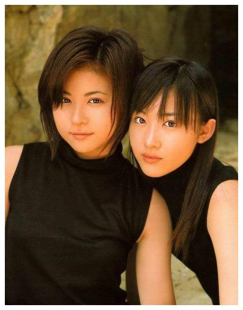 [美丽视线]她们日本姐妹花，曾主演《大逃杀》,前田爱与前田亚季_新浪新闻