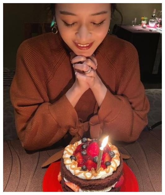 42岁侯佩岑生日夜出事呼吸困难紧急送医病床吊点滴照片曝光