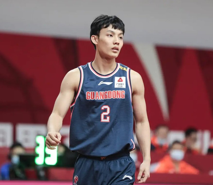 矮个子里拔高个了|徐杰|中国男篮|矮个子_新浪新闻