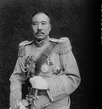 “三不知”将军张宗昌,当上山东大学校长后,写诗嘲笑刘邦
