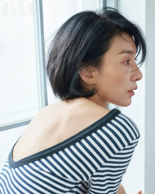 韩国女艺人金瑞亨最新杂志写真曝光|金瑞亨|杂志|韩国女艺人_新浪新闻