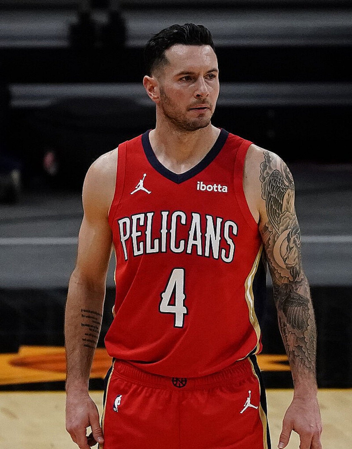 06年11号秀jj雷迪克,生涯12.8分,三分率41.5,优秀的三分射手