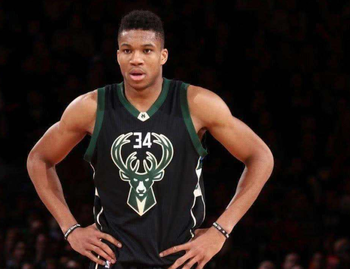 字母哥快船组合引爆NBA休赛期