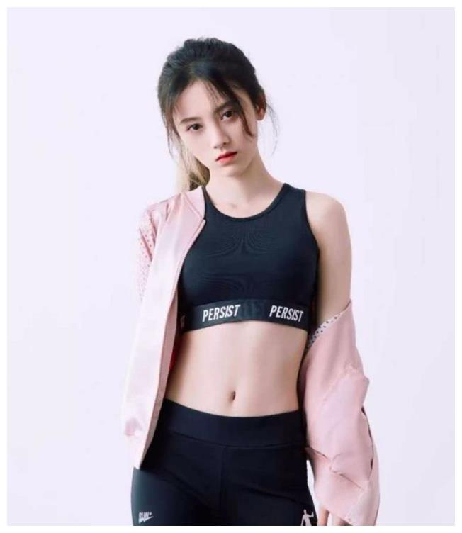 鞠婧祎诸葛大力同穿露脐装,清新脱俗惹人爱,终于了解直男审美_新浪新闻