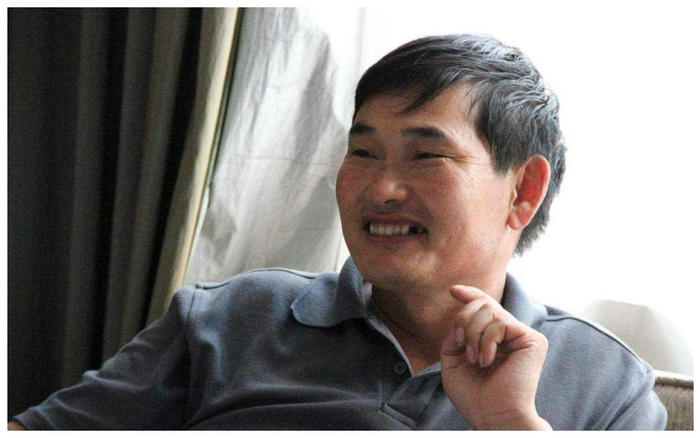 身上爬满“寄生虫”的朱之文，村民恩将仇报，他为何要逆来顺受？__财经头条