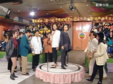 当年港综有多敢唱？朱咪咪梁咏琳接力唱，TVB不养闲人，都全能！