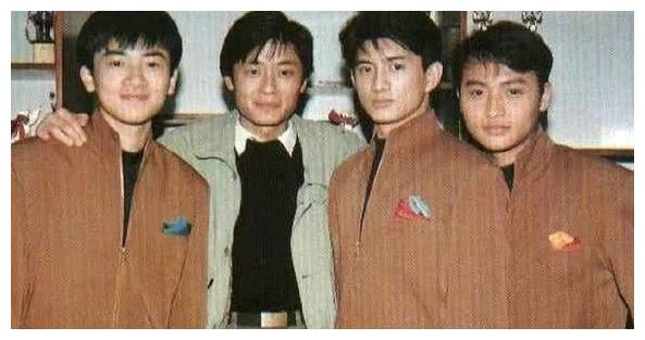 55岁王杰近照曝光,妻离子散初恋亡,儿子陌生不像他,啥都没了.